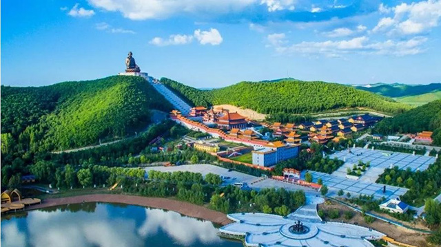 돈화시 륙정산문화관광구(자료사진)