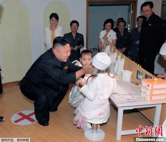 김정은 8일 생일경축, 조선 매 한명의 아동에게 1킬로그람의 사탕 선물(자료사진)