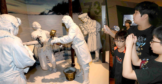 “일본 731부대 세균전”특별전시회 한국서 거행
