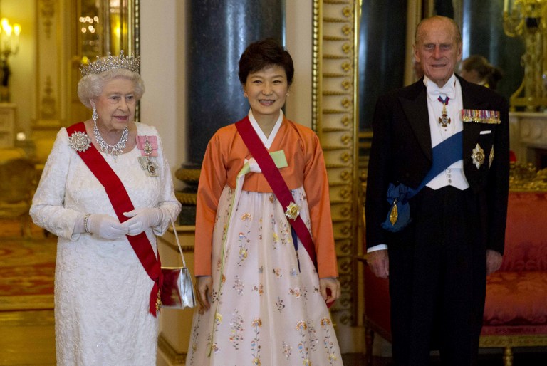 한국대통령 박근혜 런던 도착, 영국녀왕 회견