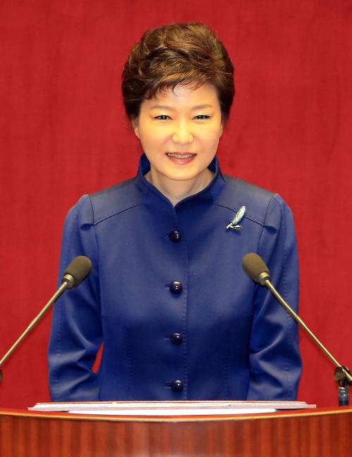 한국대통령 박근혜 취임후 첫번째 시정연설