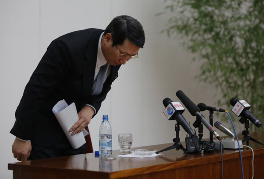 한국 선교사,조선에 억류된후 '범죄 저질렀다'고 '사죄'