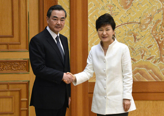 한국 대통령 박근혜 중국 외교부장 왕의 접견 
