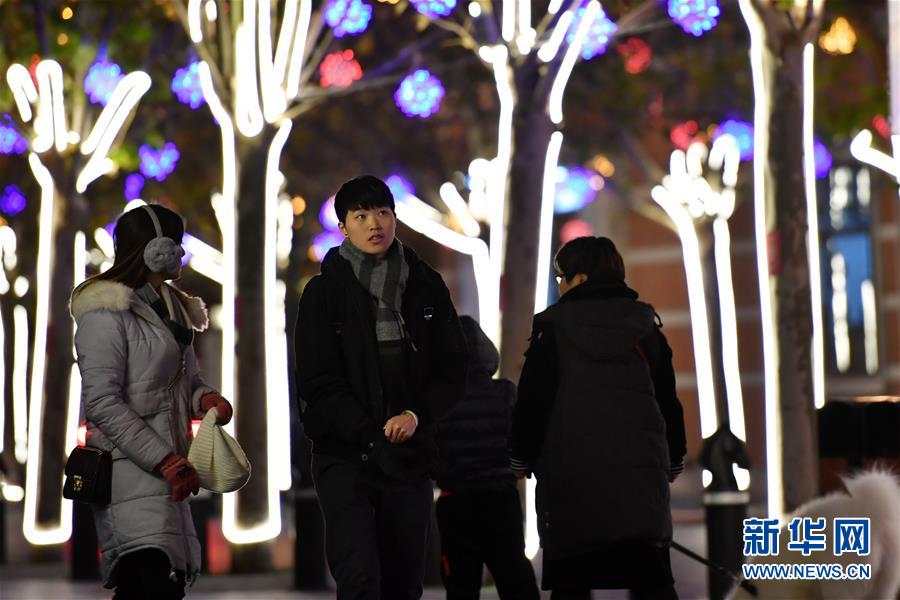 천진: 겨울밤 민원광장